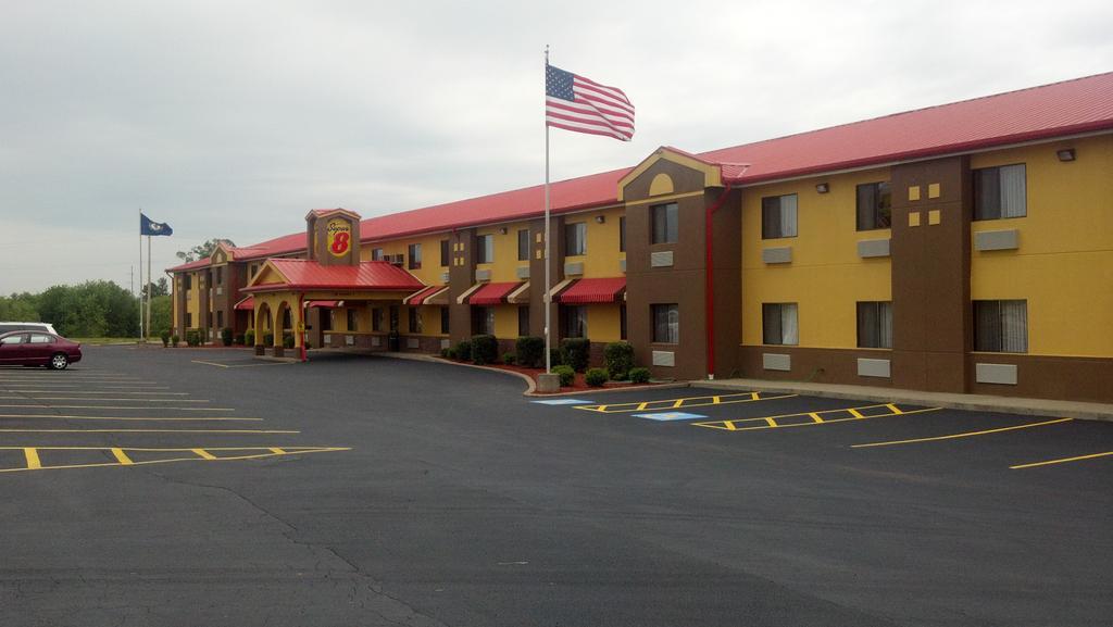 Super 8 South By Wyndham Hotel Bowling Green Exterior photo